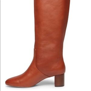 NEW in box - Steve Madden-Reallie Boots
Cognac - 8